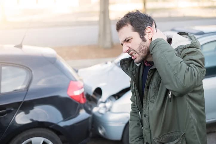 Back Pain from Auto Injury? You Should See a Chiropractor!